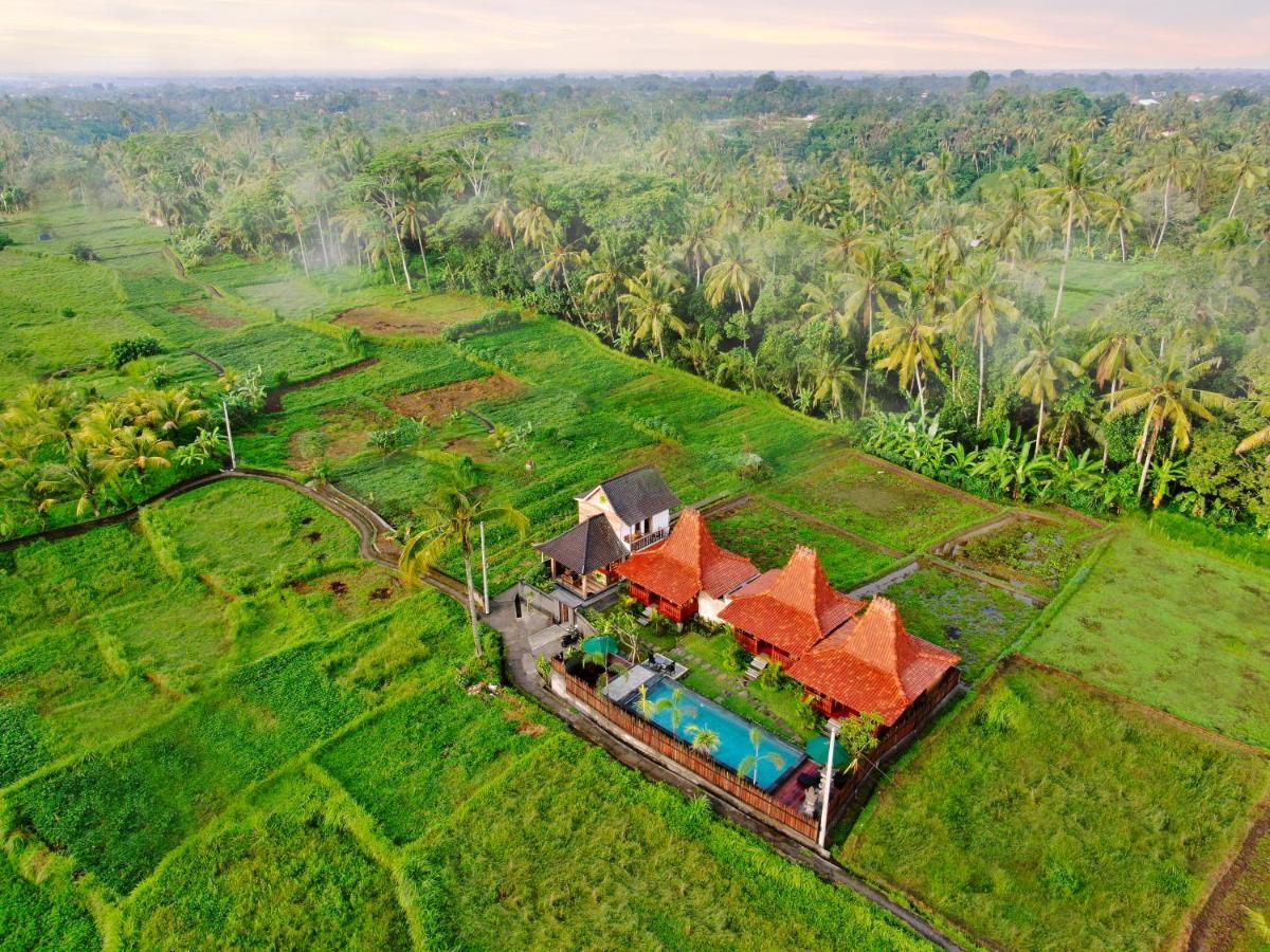 Galang Hari Villa Ubud Exterior foto